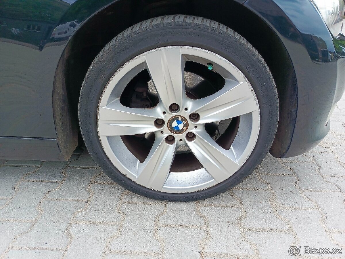 BMW 320i E93 - manual - cabrio - kůže - 15