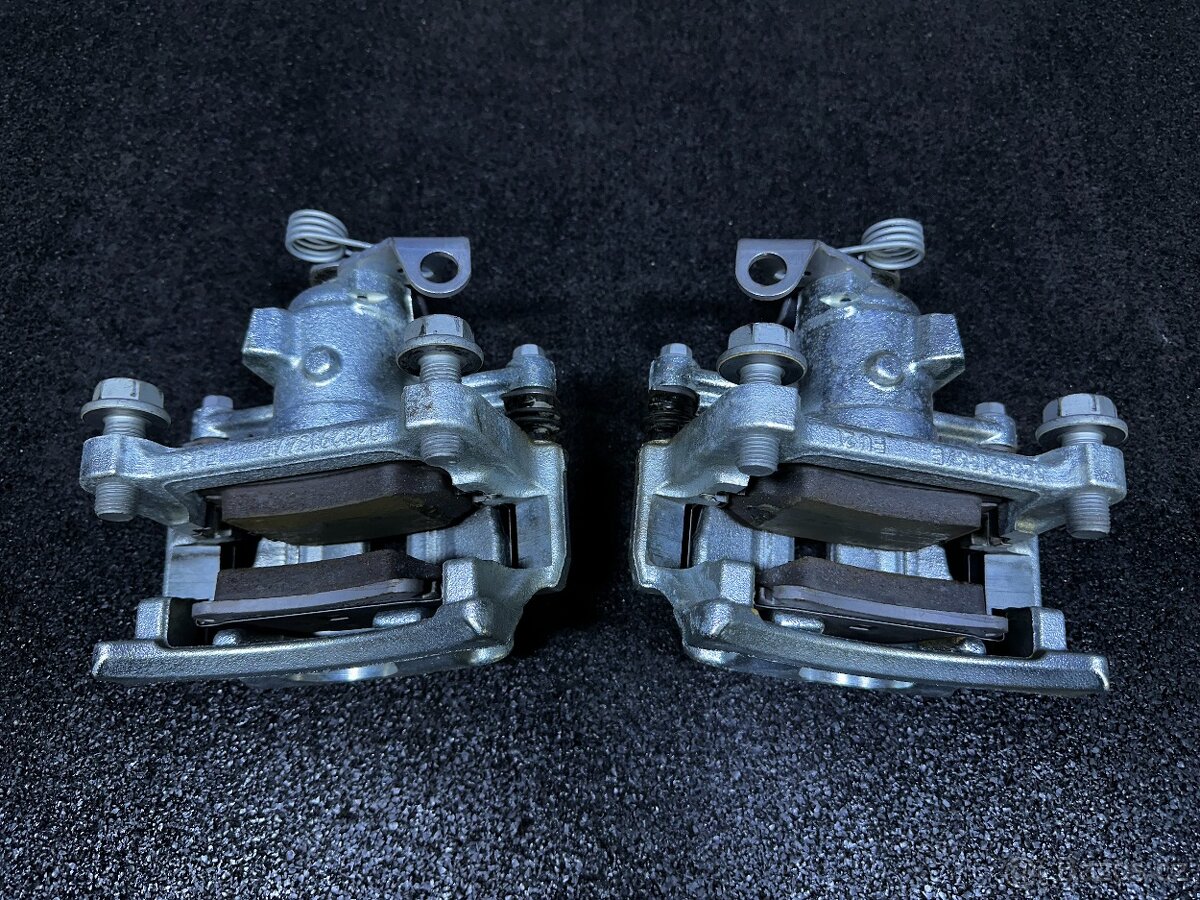 VW Transporter T6 T6.1 Brzdy komplet Kotouce Desticky - 15