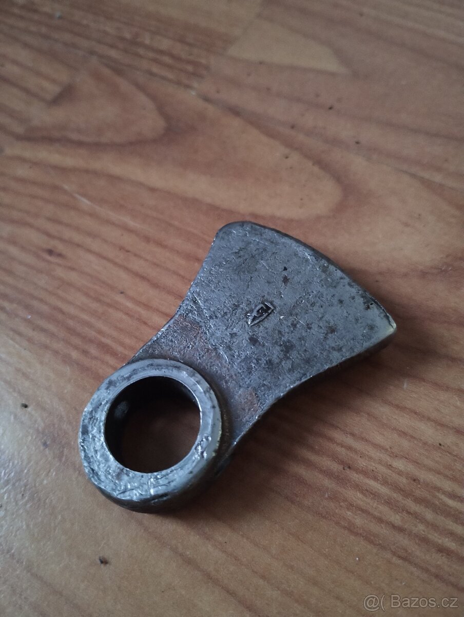 PRODÁM ORIGINÁL DÍLY MOTORU JAWA PÉRÁK 250 FJ / KOMUNISTA - 15