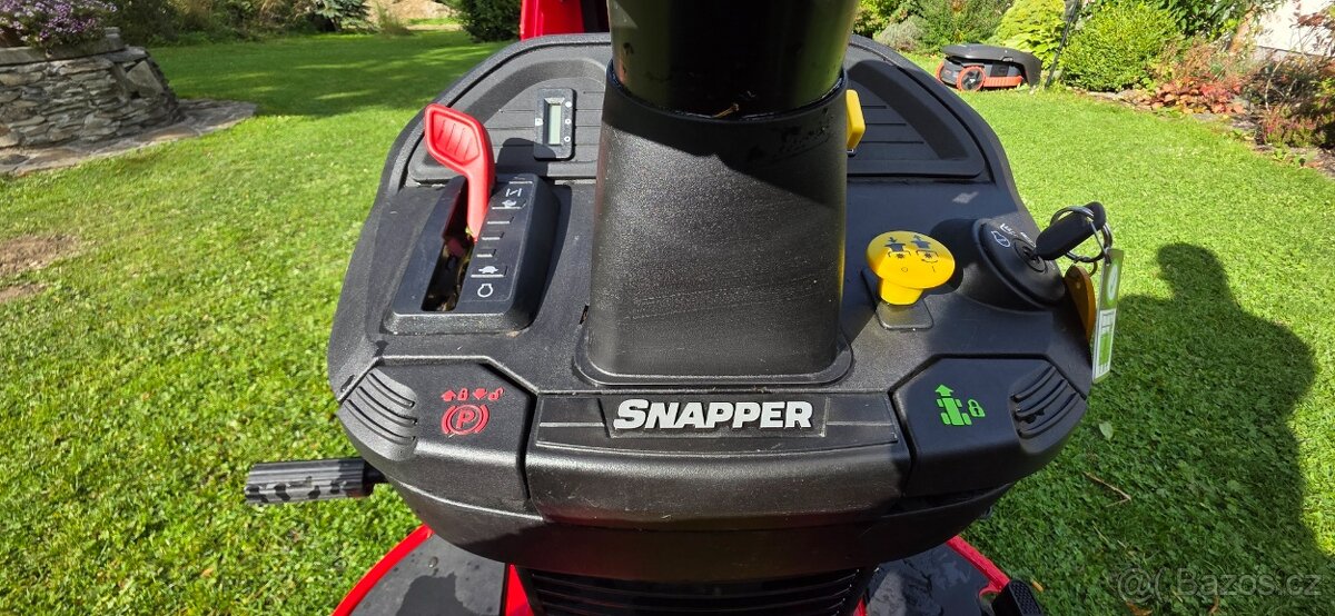 Briggs&Stratton SNAPPER RPX360 Travní traktor - 15