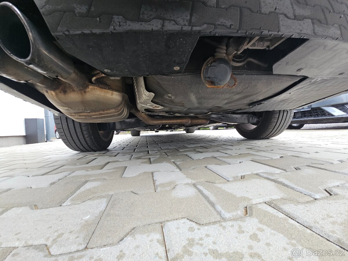 Superb II 2,0 TDi 103KW FL DSG 2015 ALU, Dig. klima, TZ, STK - 15