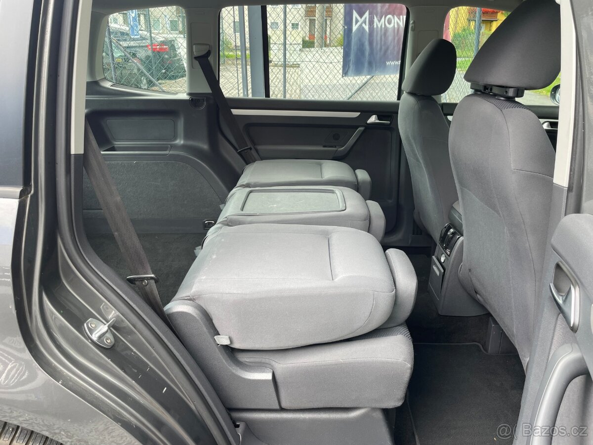 VW Touran 1.6 TDi Navigace,Climatronic - 15