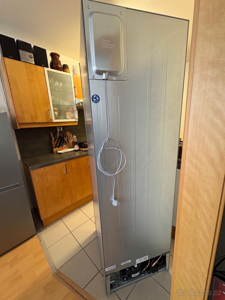 Kombinovaná lednice s mrazákem ETA - 15