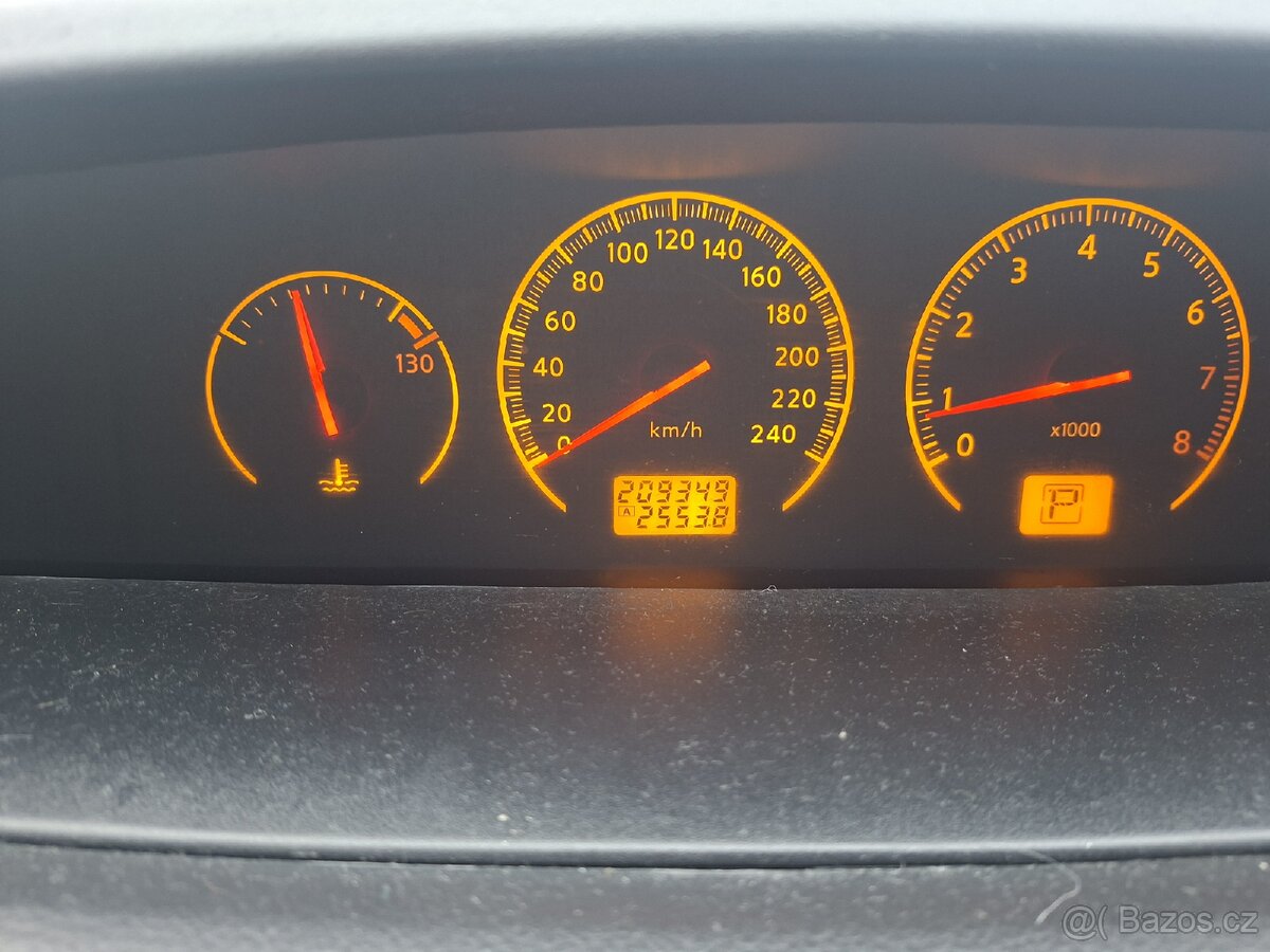 Nissan Primera 1.8i, automat - 15