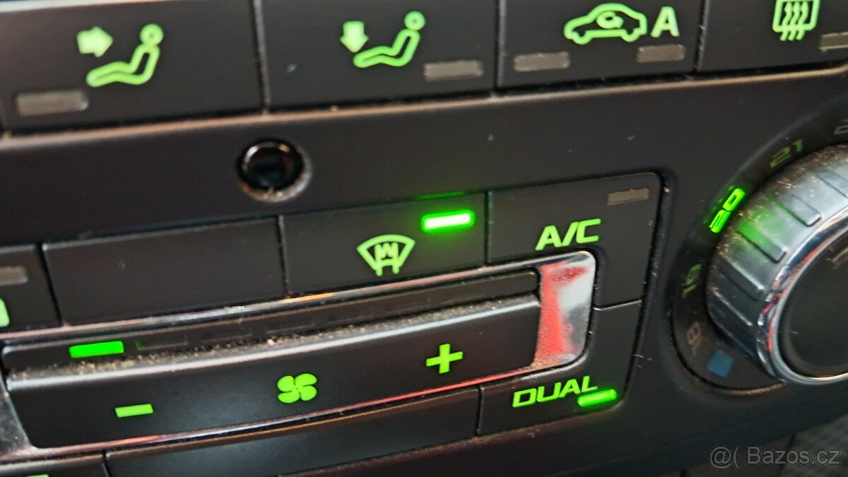 Škoda Yeti, 1.4 TSI / DSG MONTE CARLO - 15