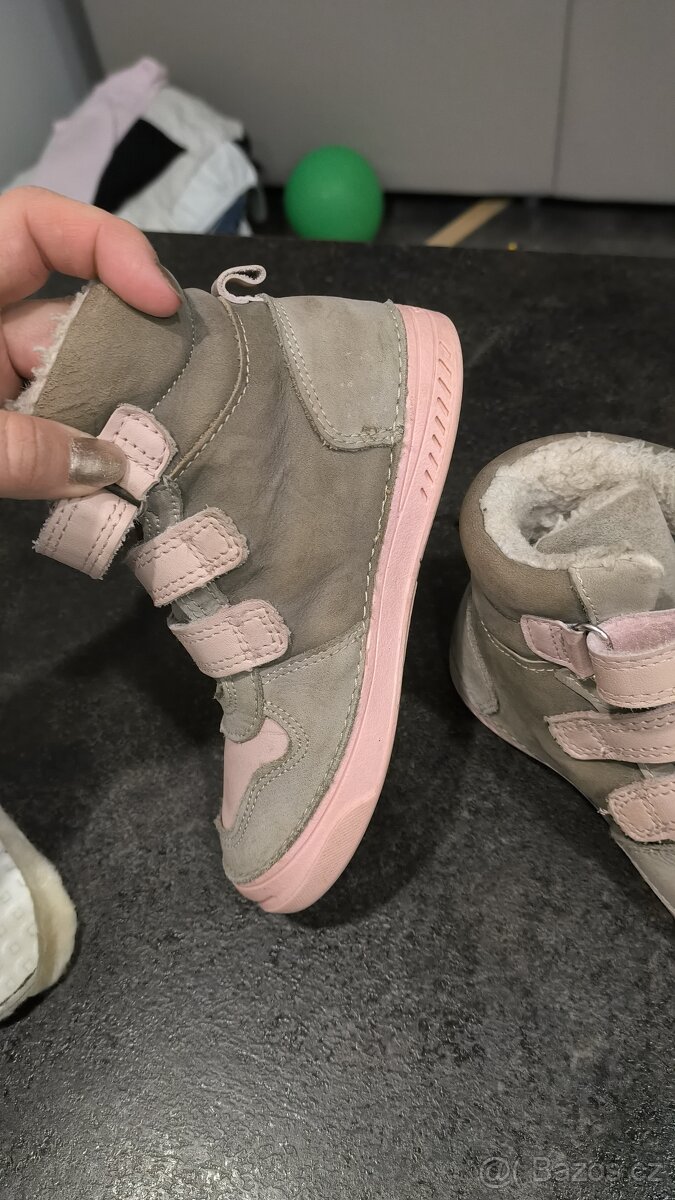 Boty po dětech - 15