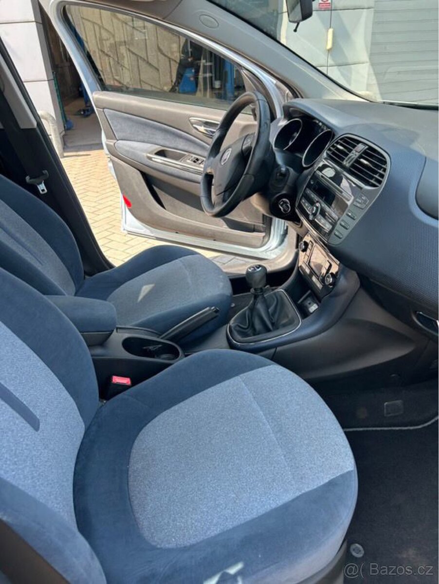Fiat Bravo 1.9 JTD - 2007, najeto 240xxx km - 15