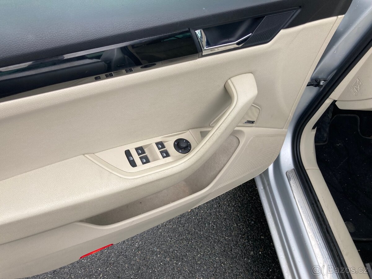 Škoda Superb 2,0tdi Laurin a Klement 140KW DSG,1.majitel - 15
