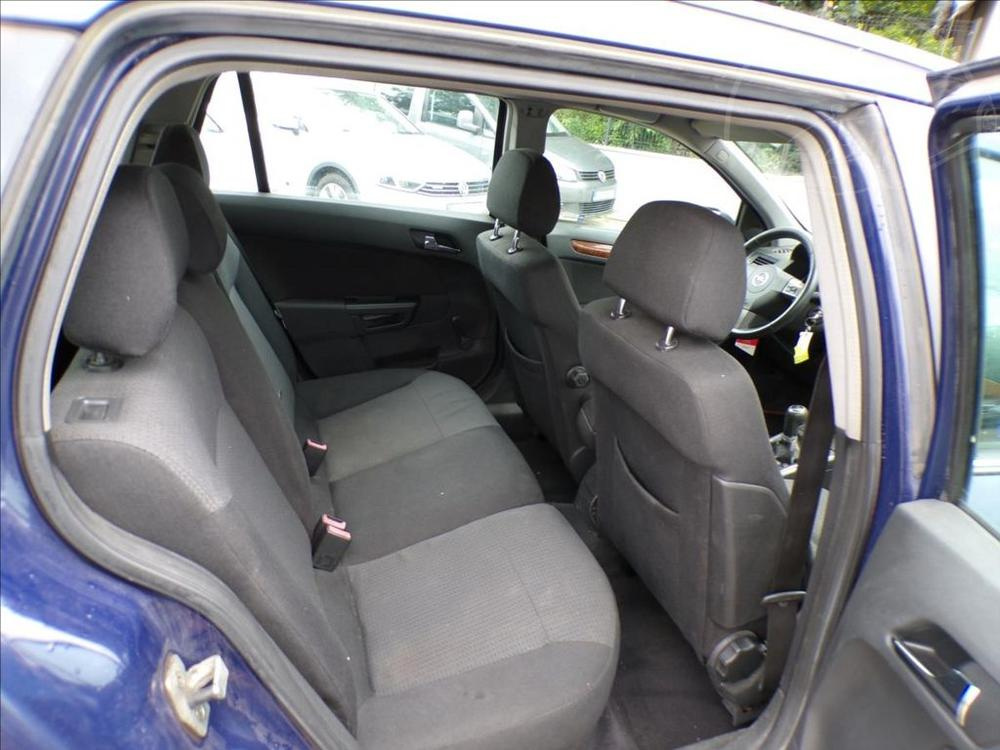 Opel Astra 1,7 CDTi N1,TAŽNÉ ZAŘÍZENÍ - 15