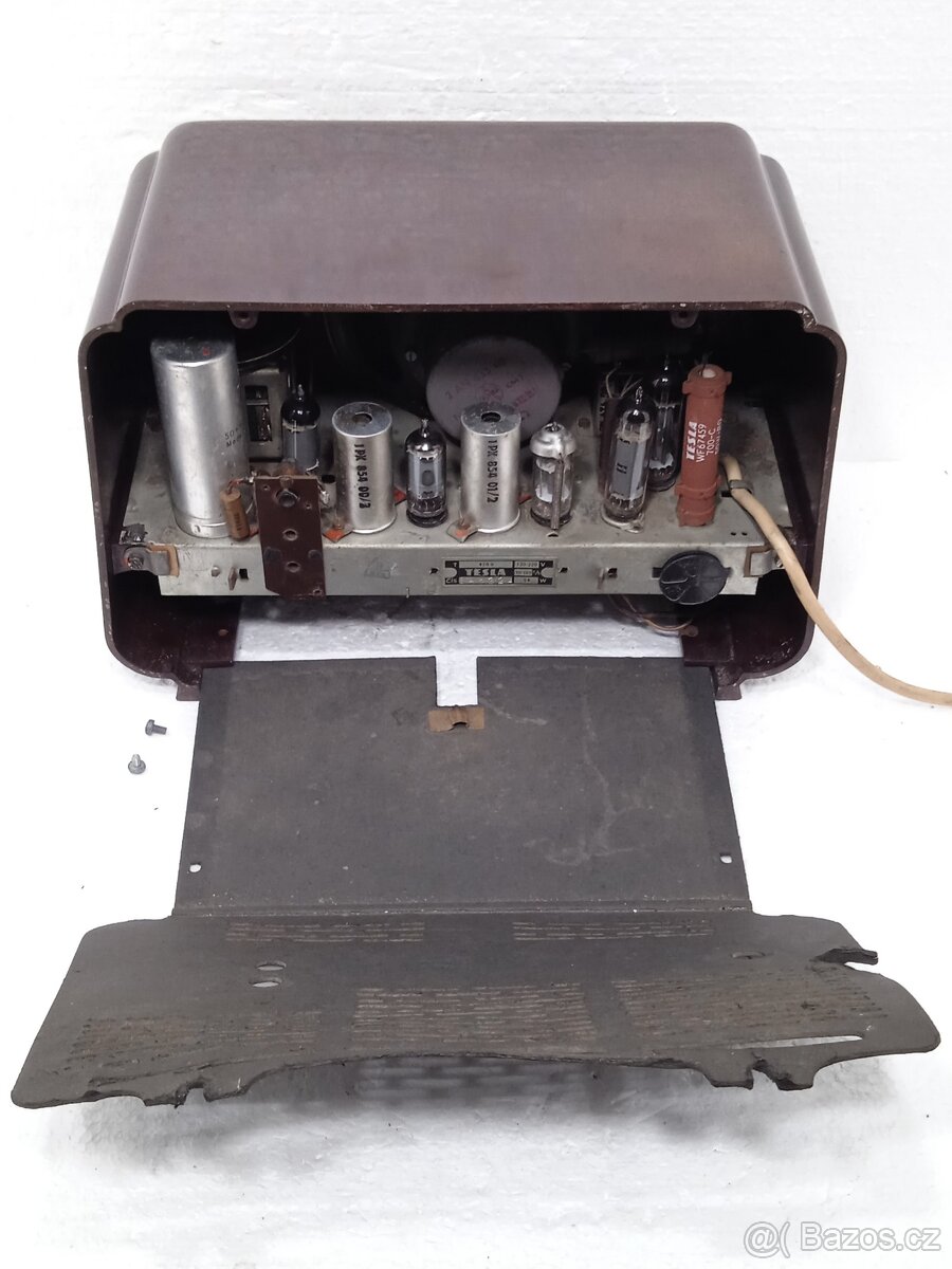 TESLA 420U TRIO - Bakelitové rádio 1956 - 15