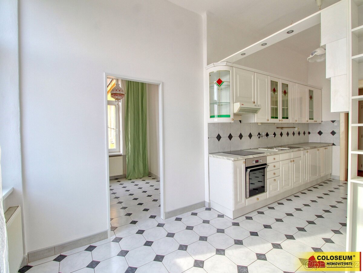 Znojmo, pronájem bytu 3+1, 96 m², centrum města - byt - 15