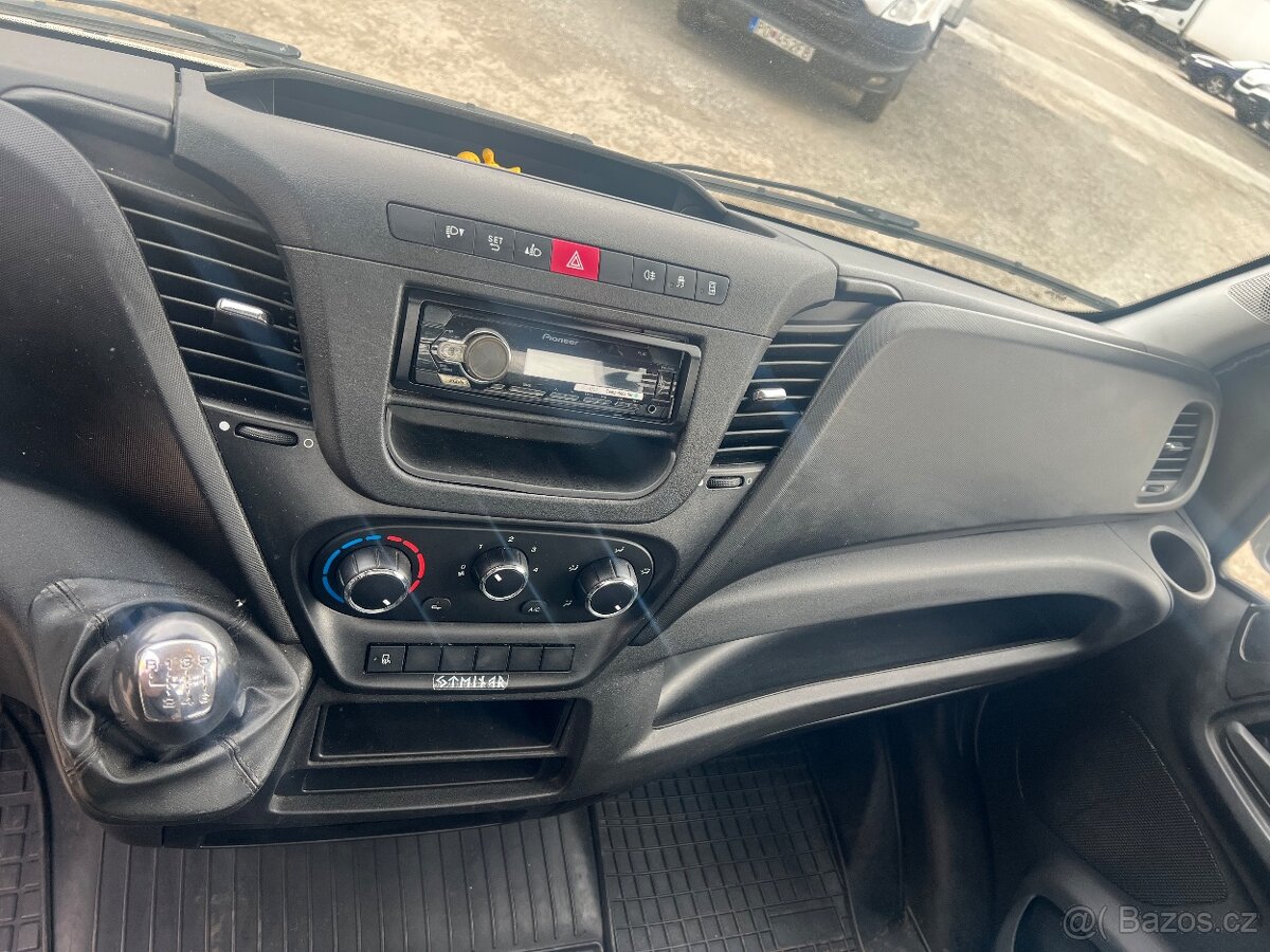 🚗+🚗 IVECO Daily 35S16 šasy - 15