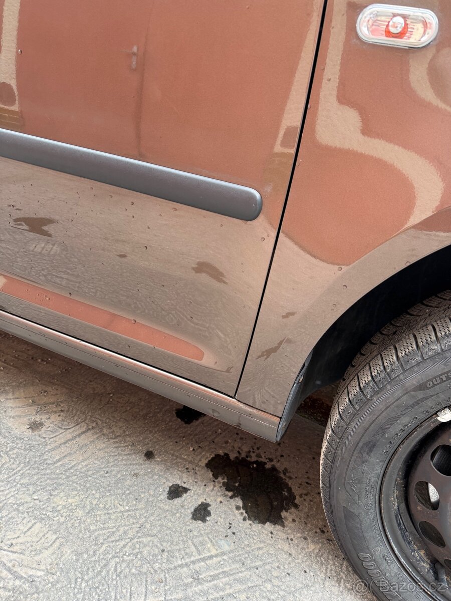 WV Caddy maxi 7 míst - 15