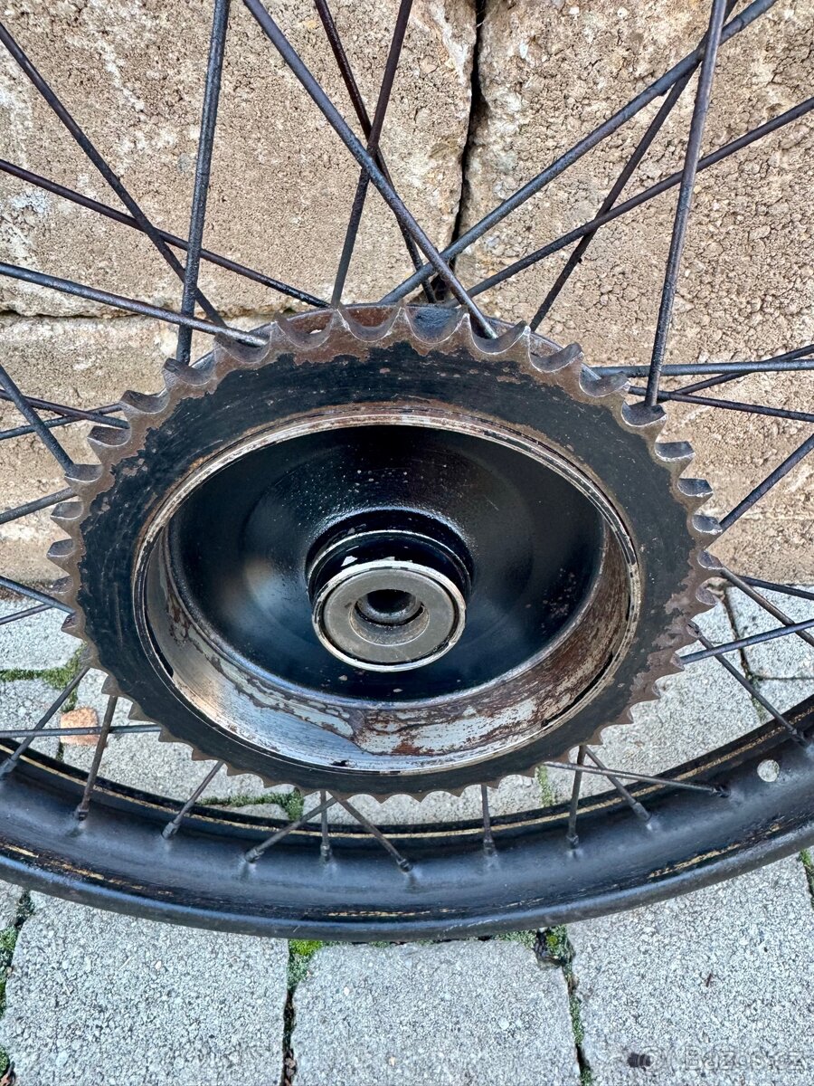 ČZ 125 T - přední a zadní kolo - 15