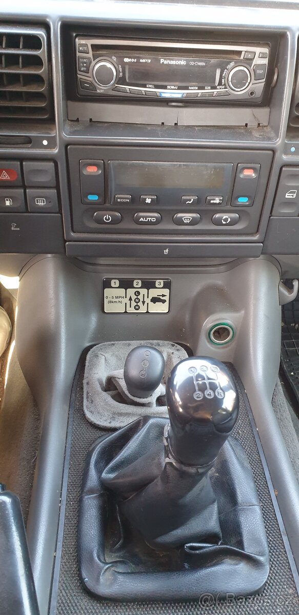 LAND ROVER DISCOVERY 2 - 15