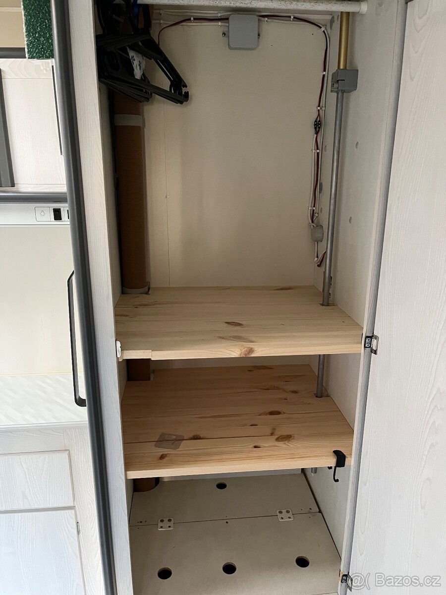 Karavan CHATEAU 380 - 15