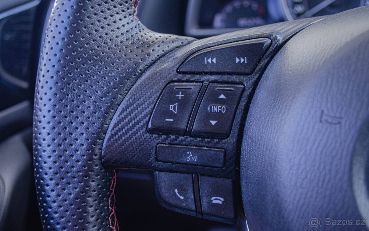 Mazda 3 2.2 Skyactiv-D150 Attraction Sedan - 15