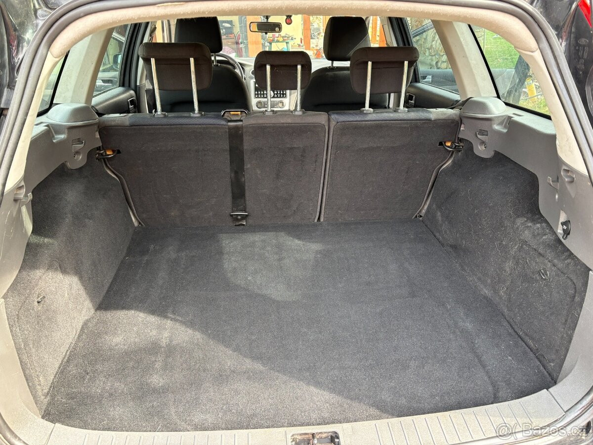 Ford Focus II, 1.6 kombi - 15