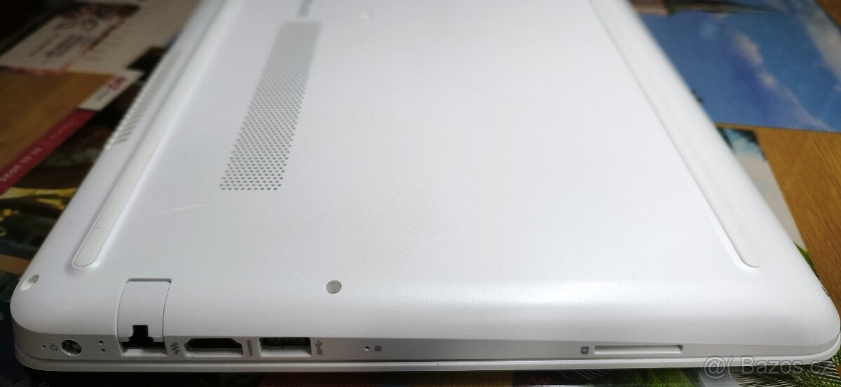 HP Model 15-au120nf - 15