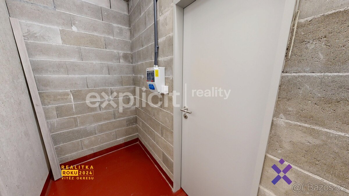 Pronájem bytu 1+kk, 41 m² s garáží, ul. Nad Stráněmi - 15