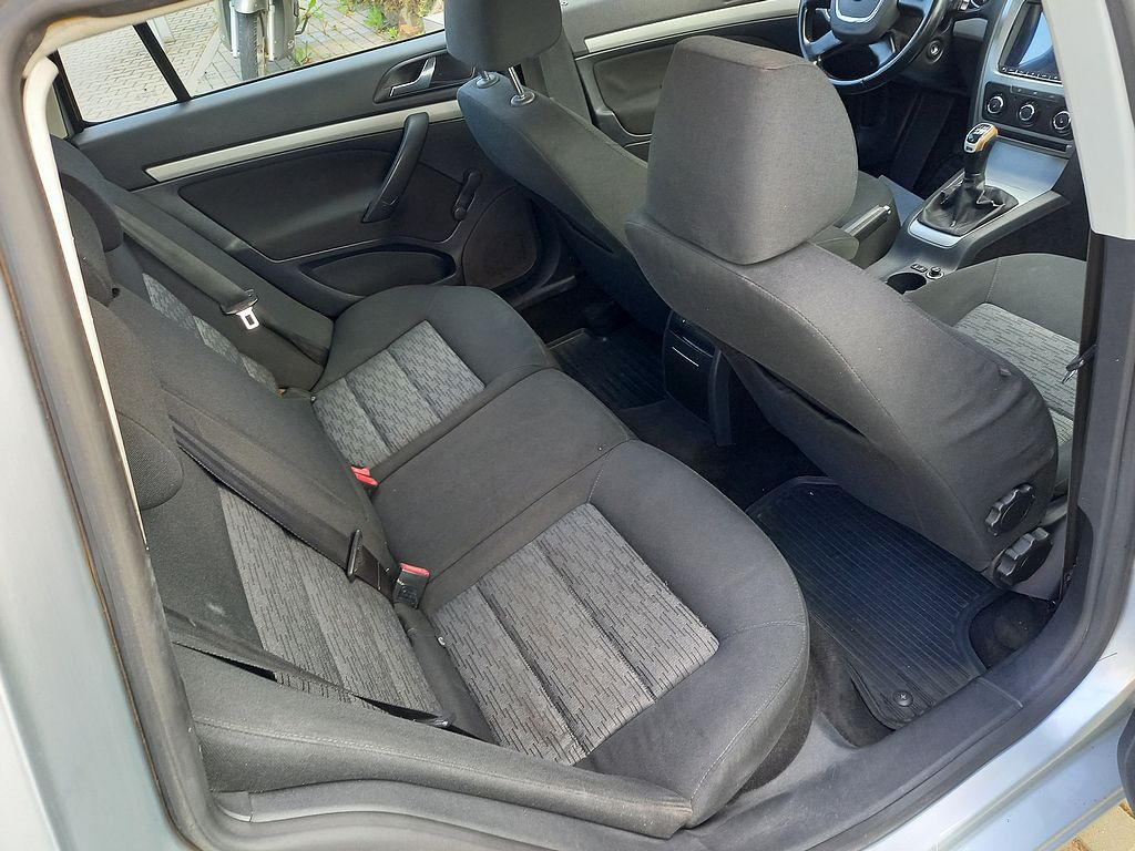 Škoda Octavia, 1.6TDi-klima-alu-výhřev-ČR - 15