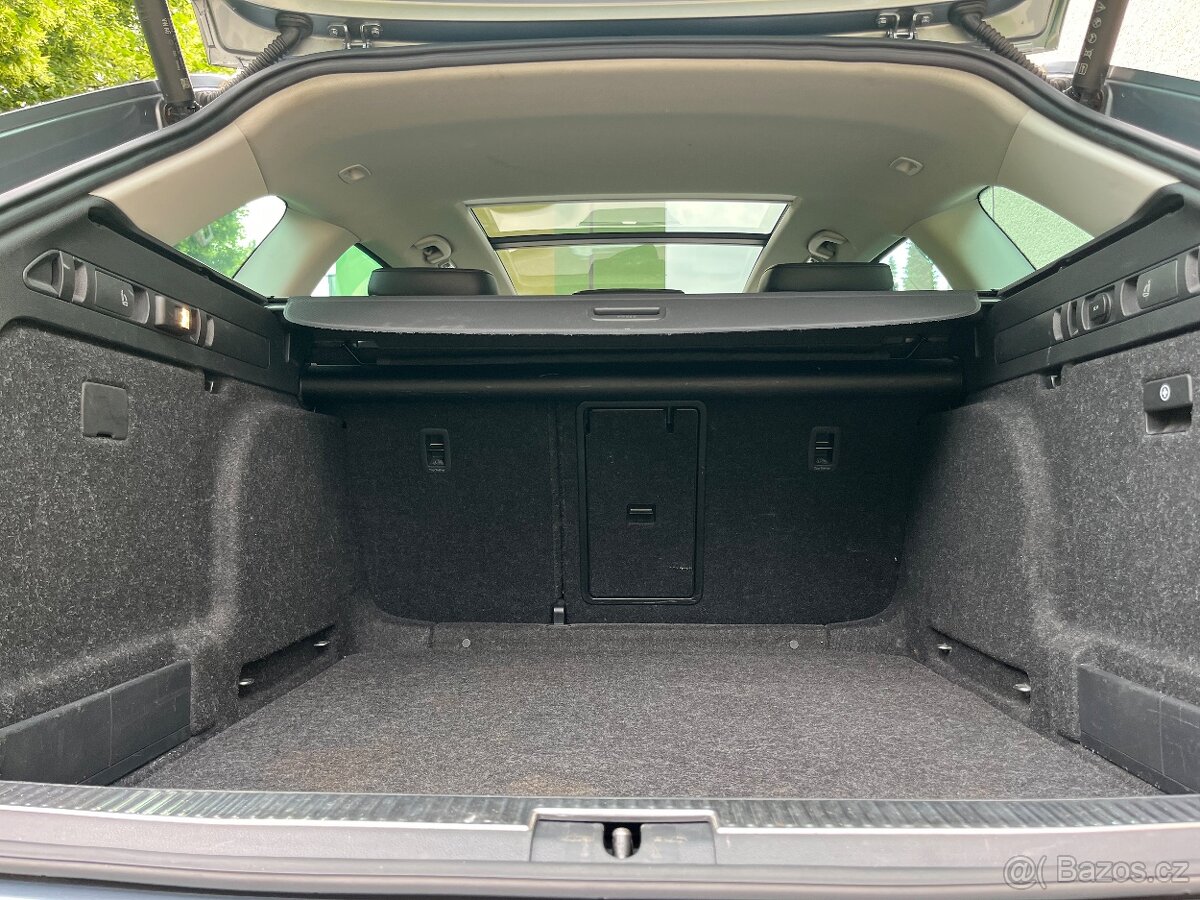 SUPERB 3 2.0TDI 140kw MAX VÝBAVA PANORAMA TOP STAV - 15