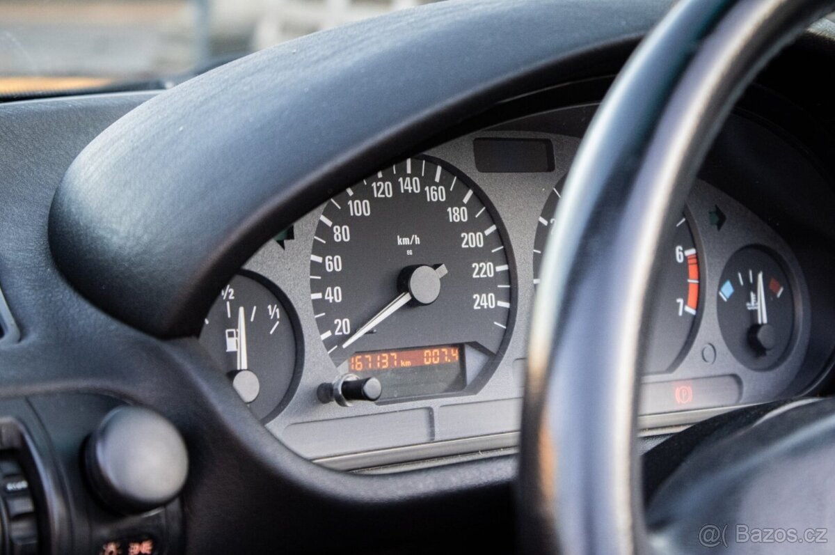 BMW Z3 Roadster 1.8, 85kw - 15