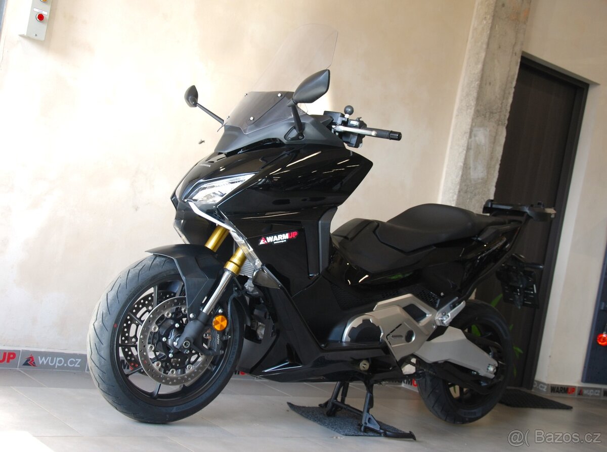 Honda Forza 750 - PŮVOD ČR,1.maj,DPH,serviska,krásný stav - 15