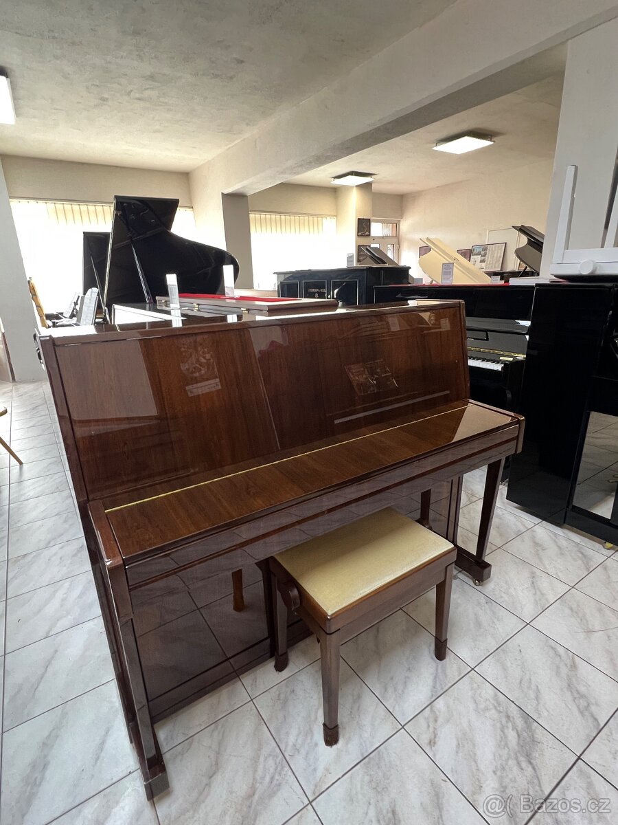 Petrof 118 P1 se zárukou 5 let, doprava zdarma. PRODÁNO - 15