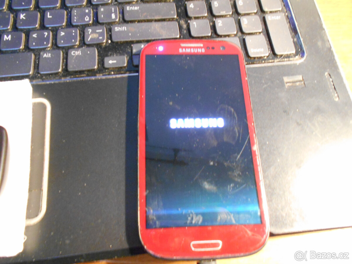 3x notebook, 1x tablet, 1x mob. telefon. - 15