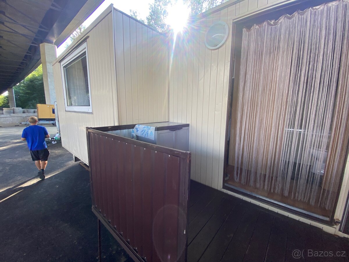 Obytná maringotka - 15