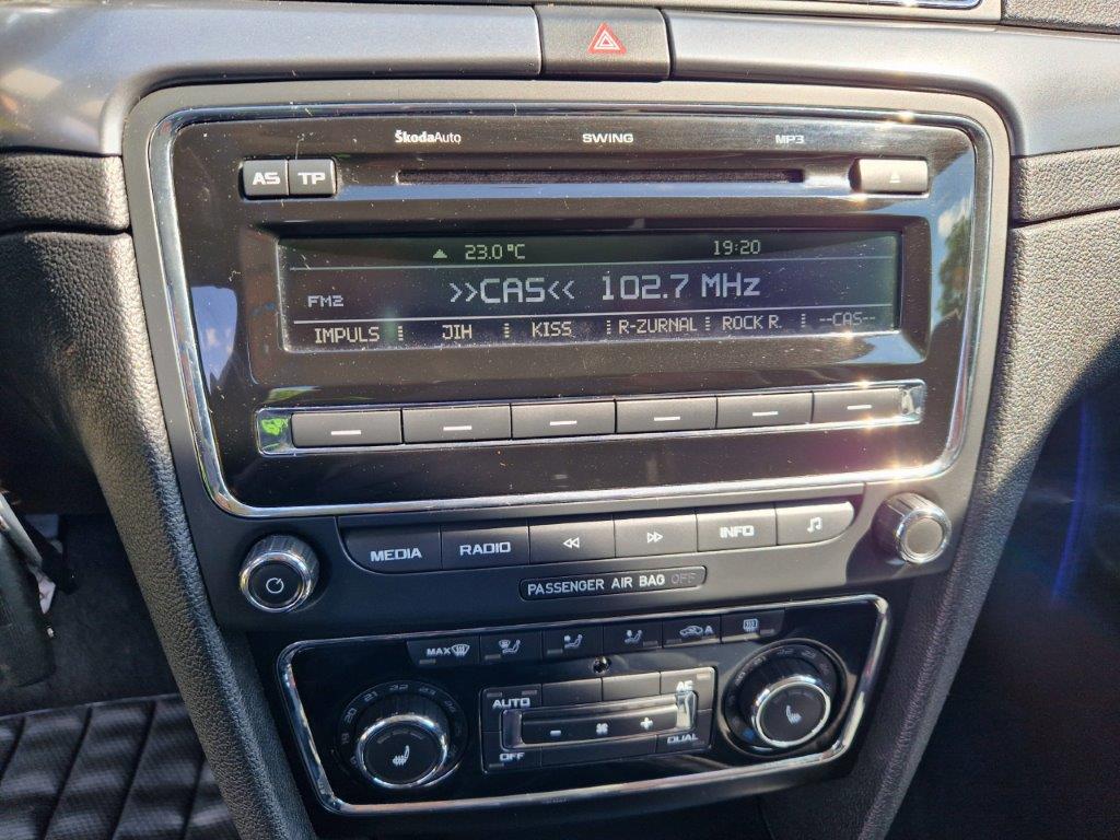 Škoda Superb 2 1,4 TSI, 92 KW xenony, vyhř. sed. - 15