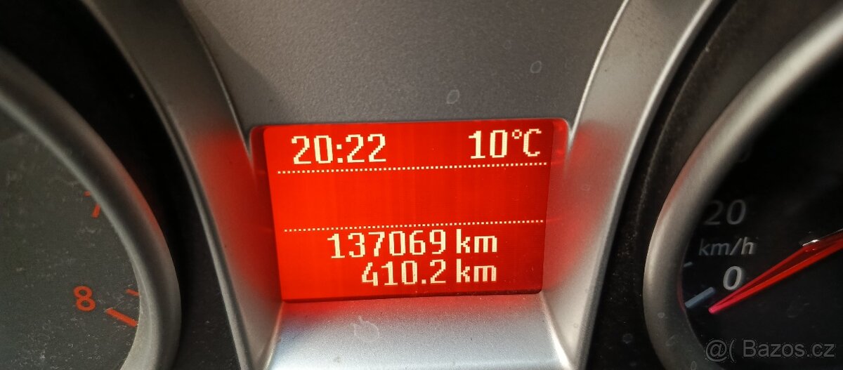 Ford Focus 1.6 16V Kombi GHIA - 15