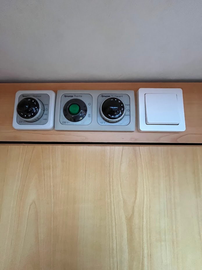 LMC Münsterland 475,AUT. MOVER, PŘEDSTAN ISABELLA, DRŽÁK KOL - 15