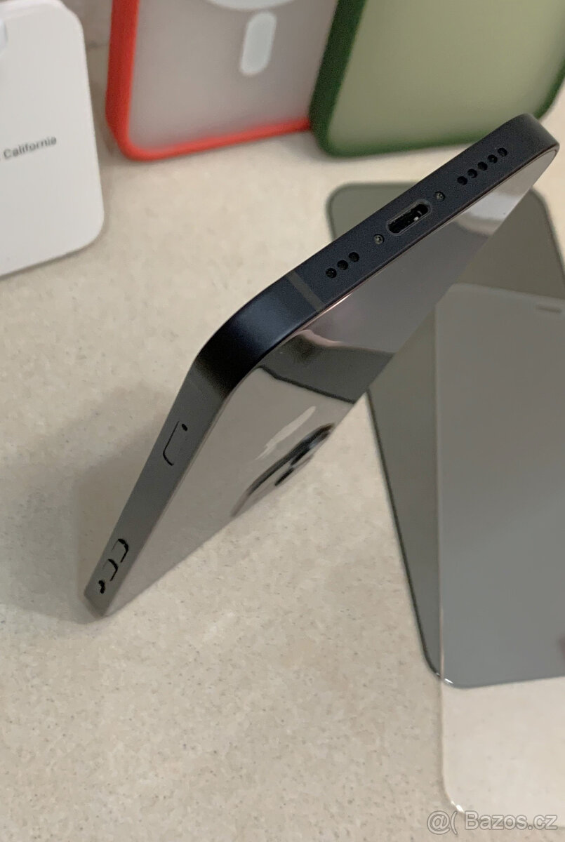 🍏 Apple iPhone 12 128GB - Black (12m. ZÁRUKA) + MEGA DÁRKY - 15