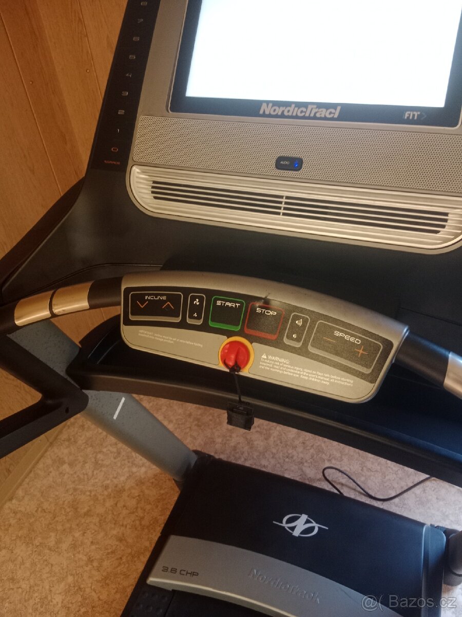 Běžecký pás NORDICTRACK při rychlém jednání sleva - 15