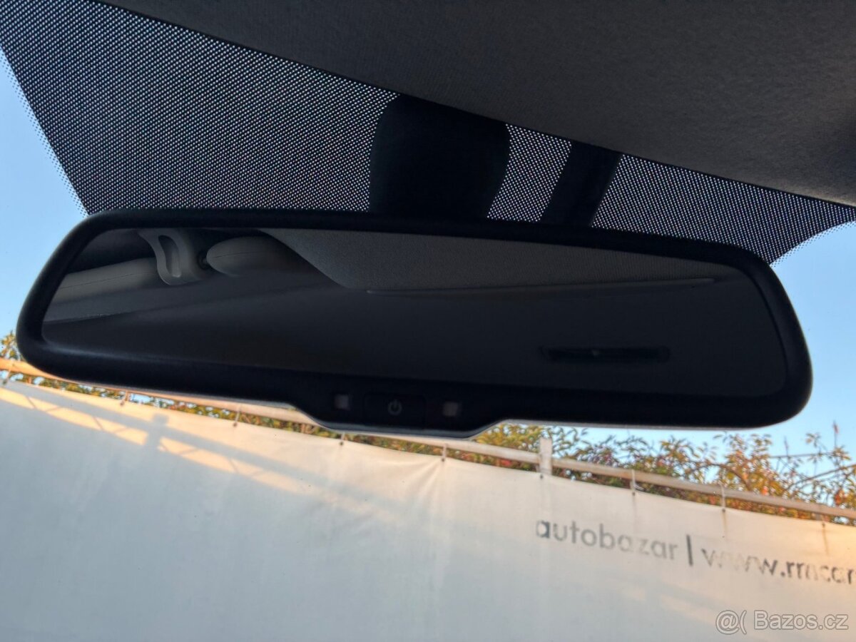 Hyundai i30, 1,6CRDi 85kW 2.maj. STK 09/2027 - 15