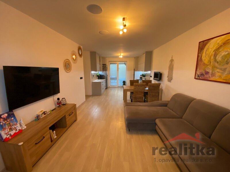 Prodej moderně zrekonstruovaného rodinného domu 4+kk s teras - 15