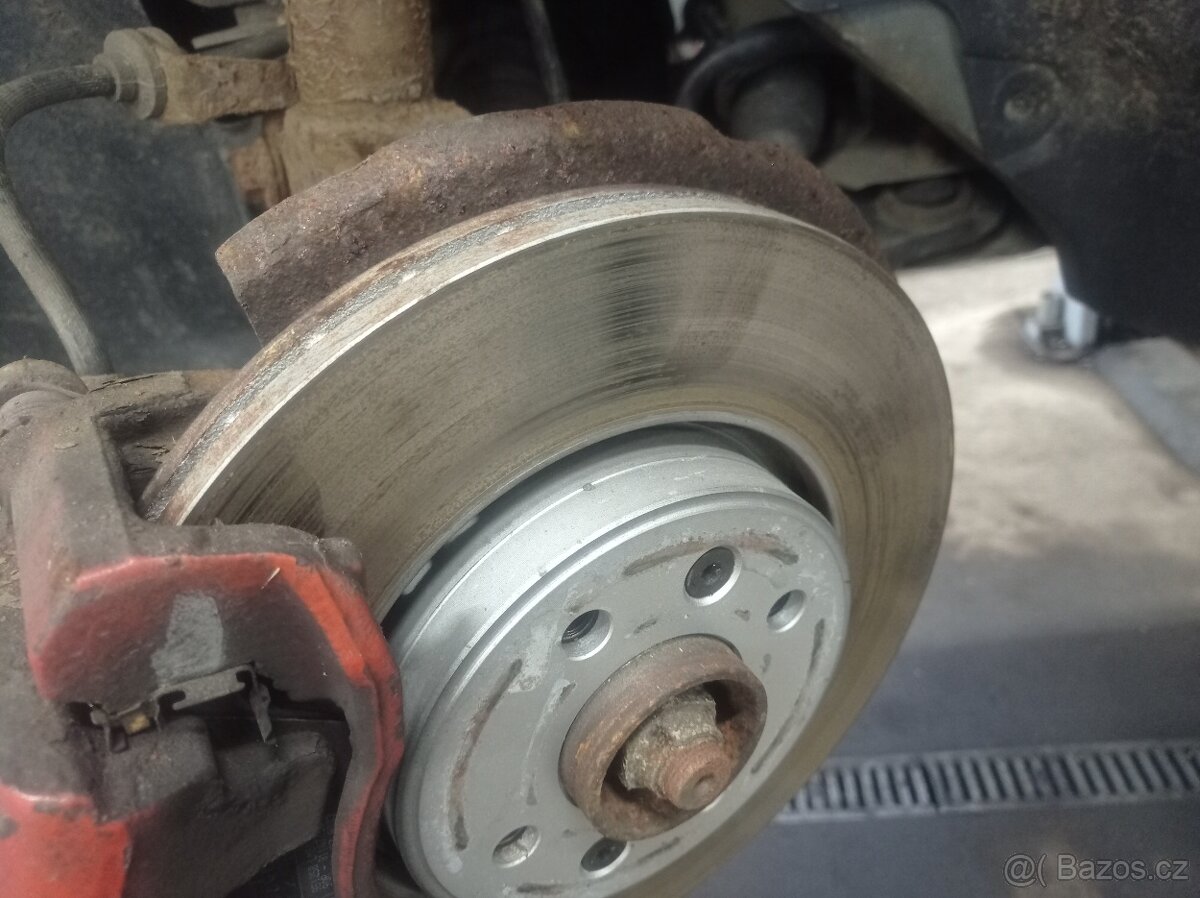 Renault Megane 1,6 16V r.v. 2003 - náhradní díly - 15