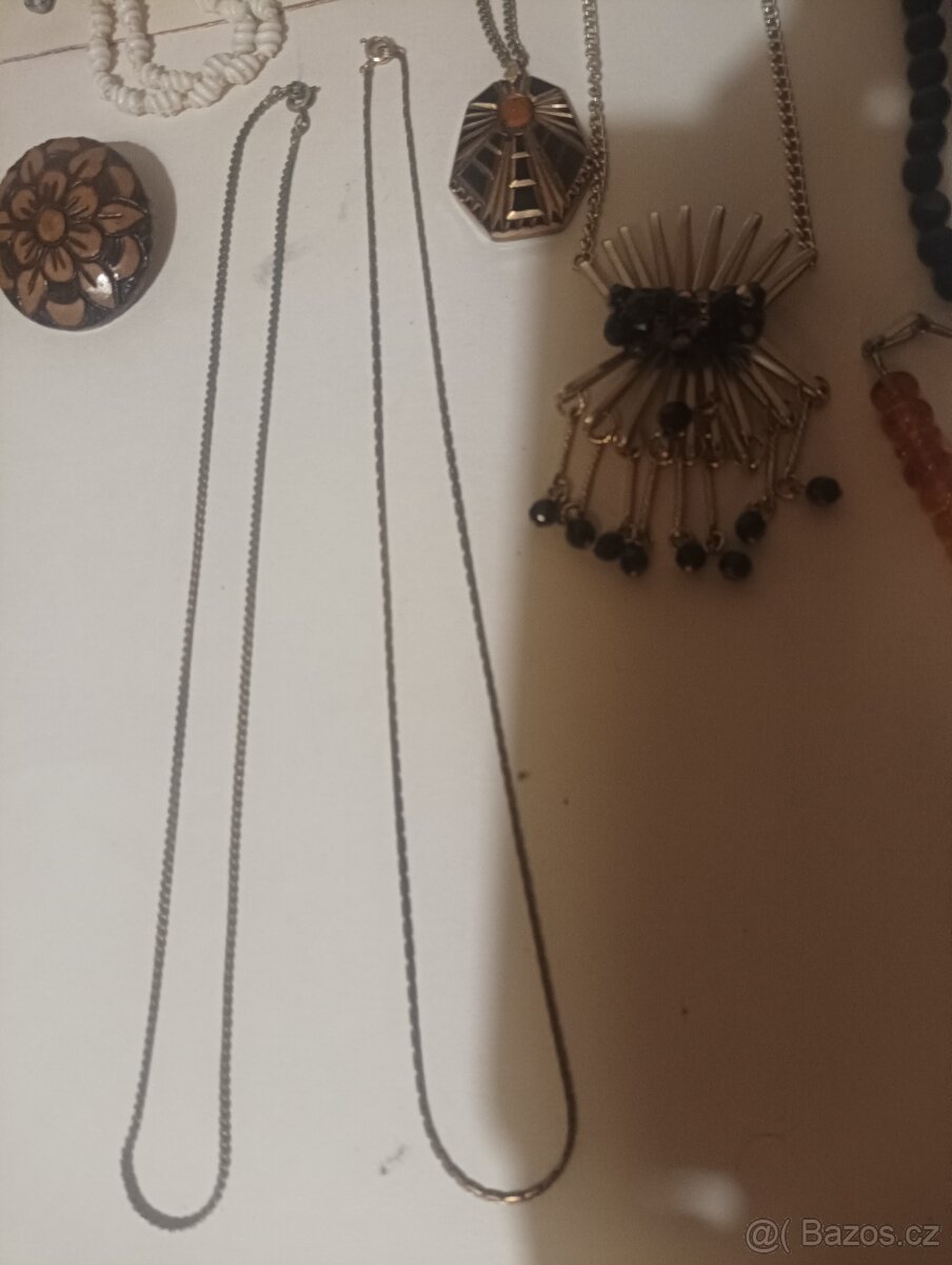Staré šperky bižuterie - 15