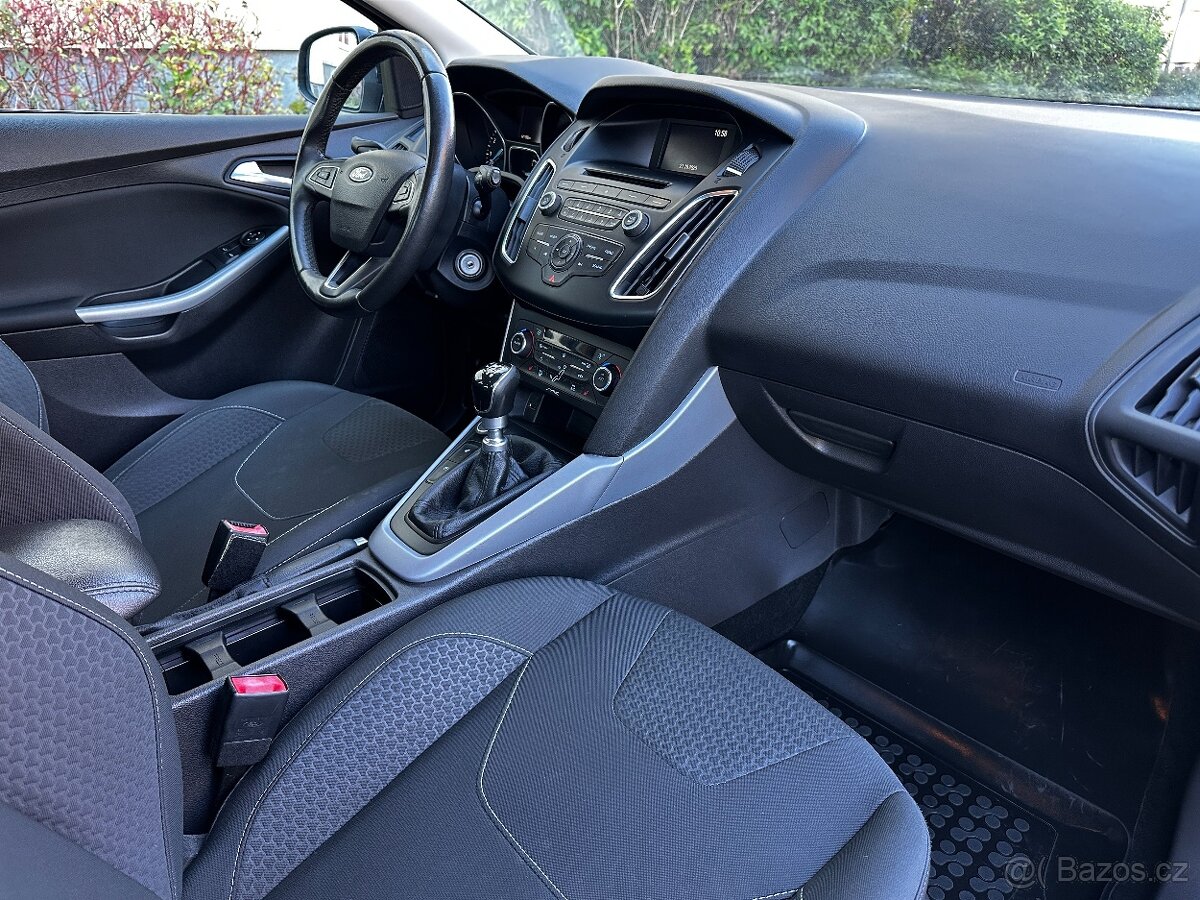 Ford Focus III 1.5 EcoBoost 110kW Facelift 2015 1. Majitel - 15