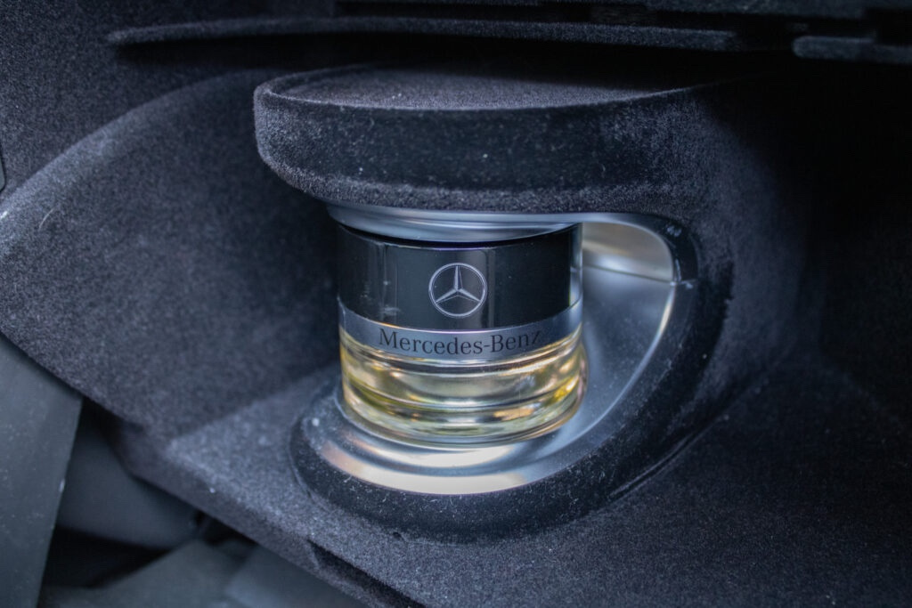 Mercedes-Benz C300d 4MATIC W205 Airmatic, Webasto, Burmester - 15