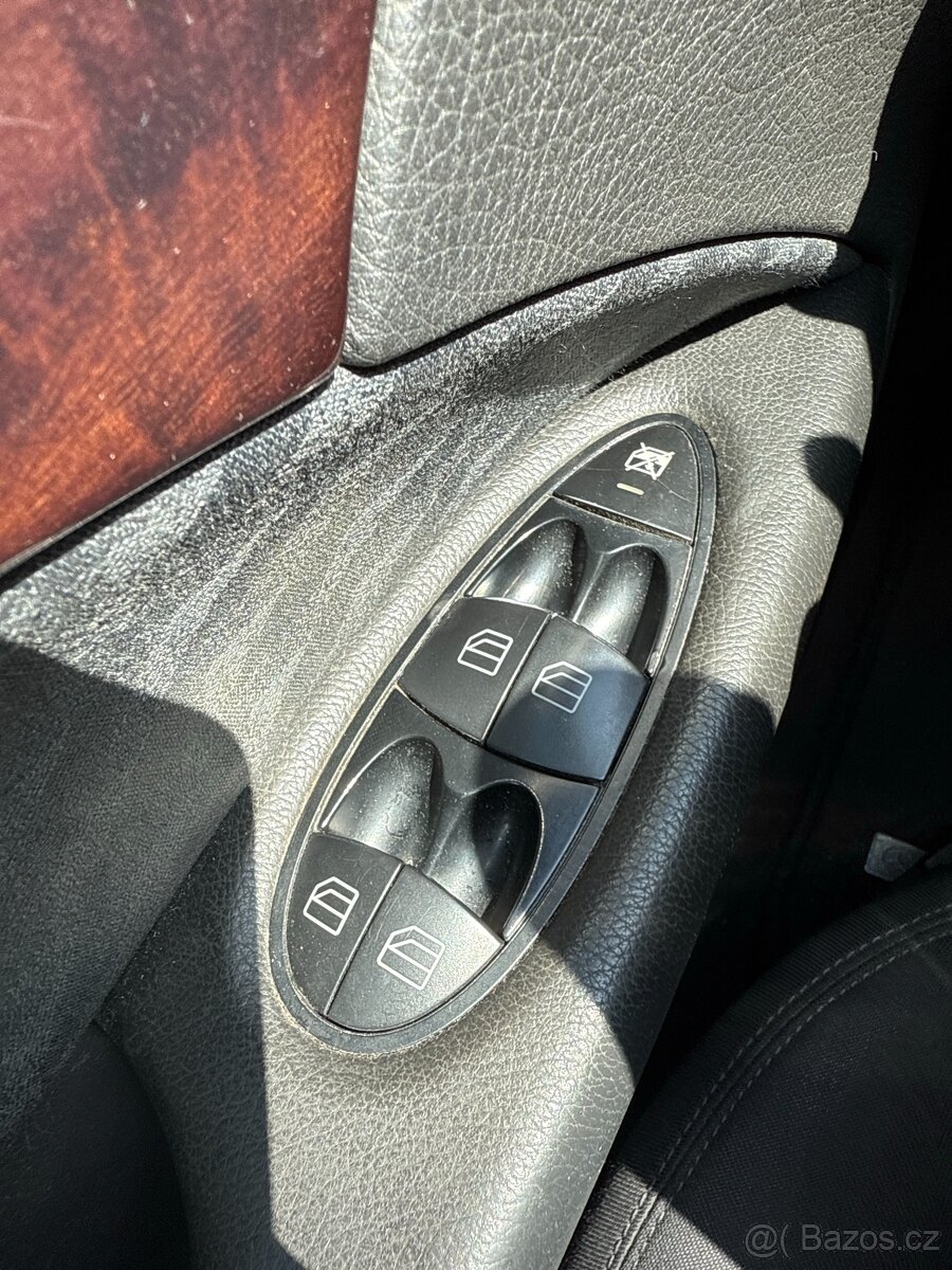 Mercedes-Benz E 220 CDI 110kW - 15