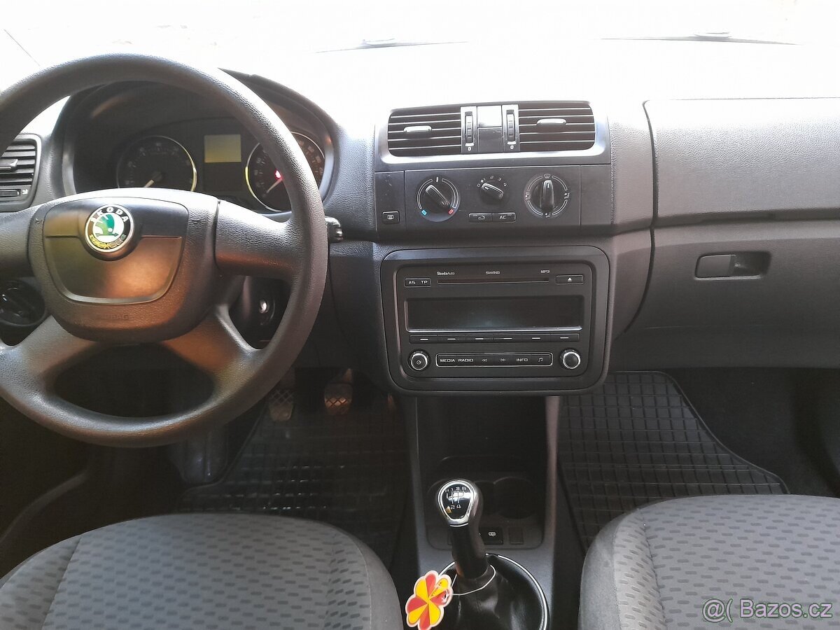 Škoda Roomster 1.2 TSi 77kw r.v. 2011 ( na opravu) - 15