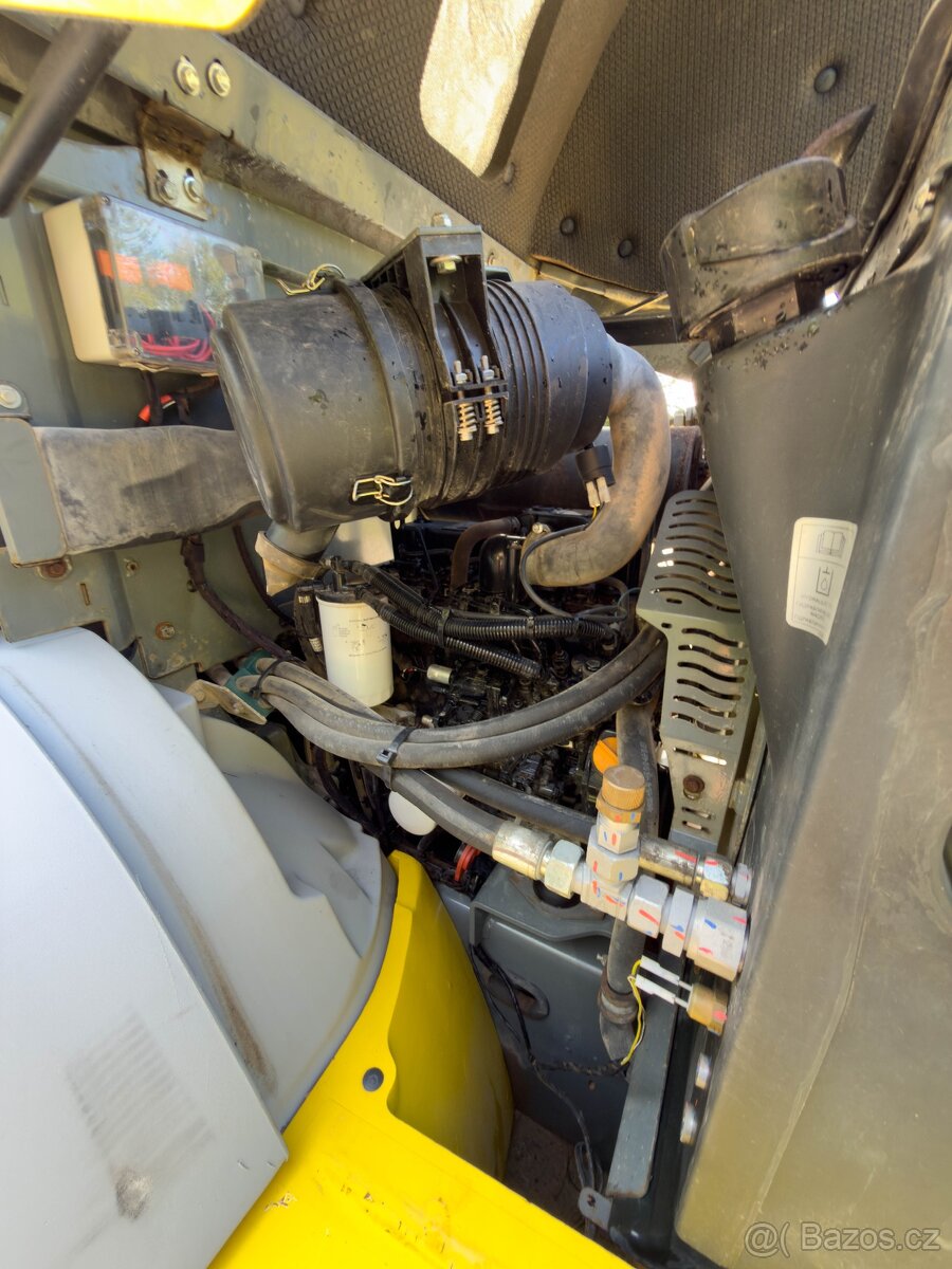 Kolový nakladač KRAMER 5065 - 15