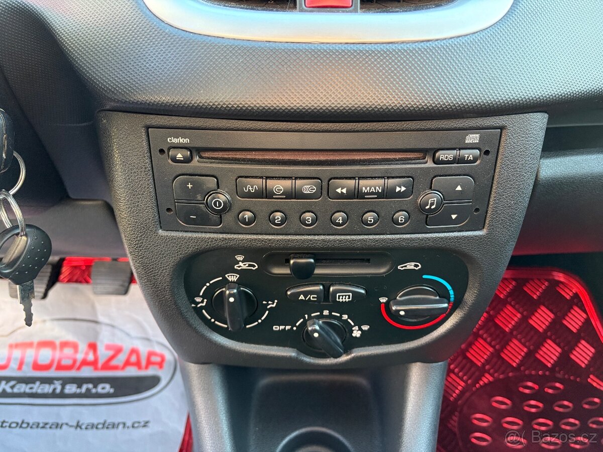 Peugeot 206, 1,1 44kW, SERVISKA - 15