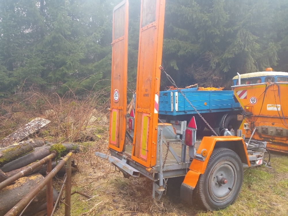 Prodám podvalník s nájezdy BSS PJ 02.15 - 15