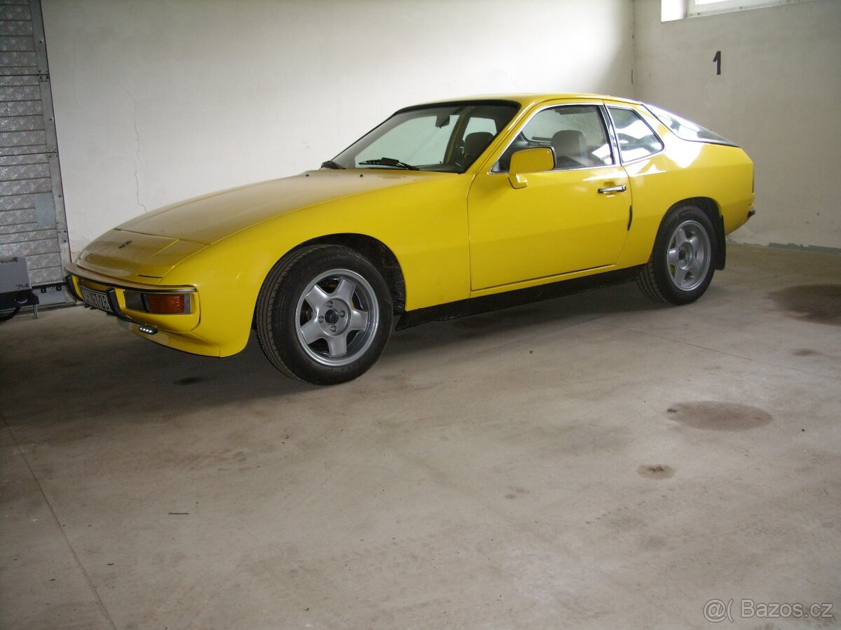 Porsche 924 - 15