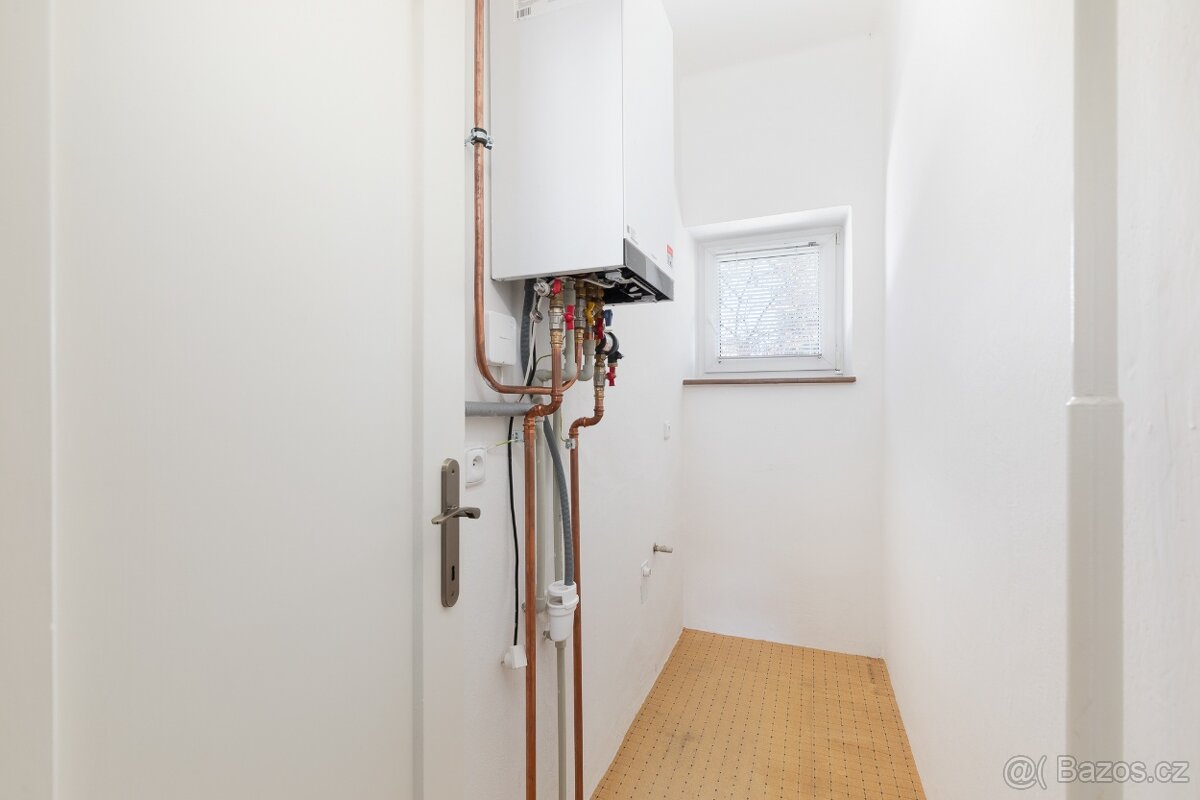 Pronájem bytu 3+1 150 m2 - 15