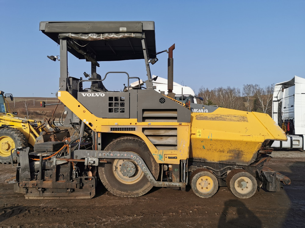 Prodám VOLVO ABG 6870 kolový finišer - 15